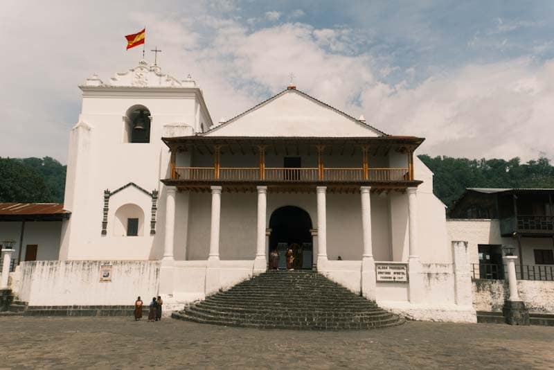 Iglesia De Santiago Apostol